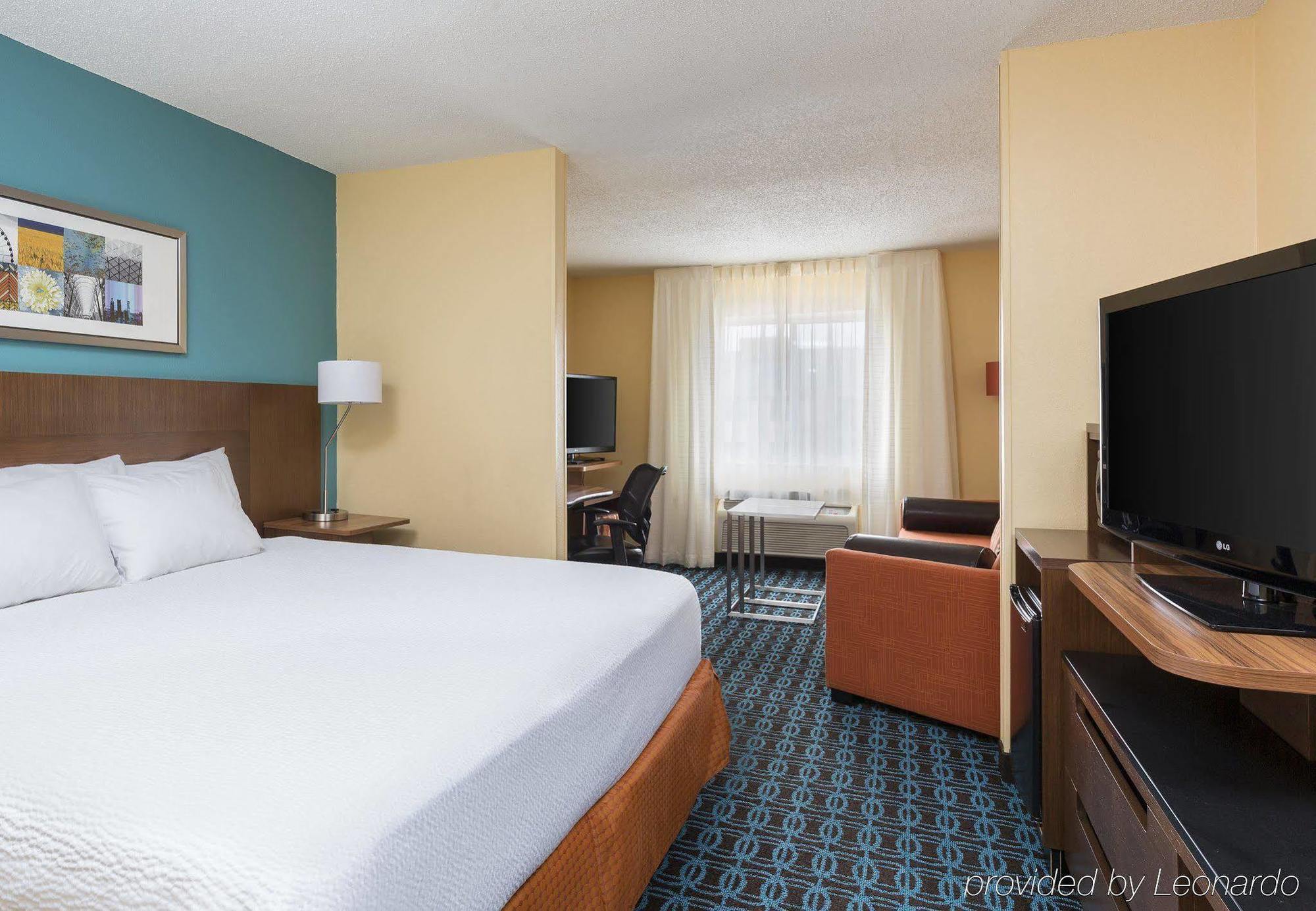 Fairfield Inn & Suites לובוק מראה חיצוני תמונה